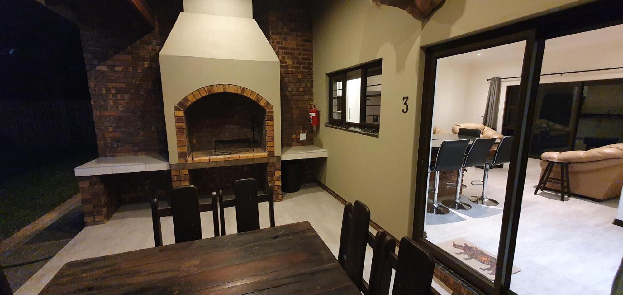Honeybird Self Catering Accommodation Hluhluwe Ngoại thất bức ảnh
